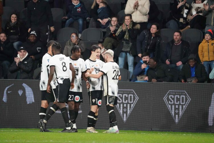 Ligue 2 : Angers renverse Rodez avec un but de Joseph Lopy - wiwsport Ligue 2 : Angers renverse Rodez avec un but de Joseph Lopy - wiwsport