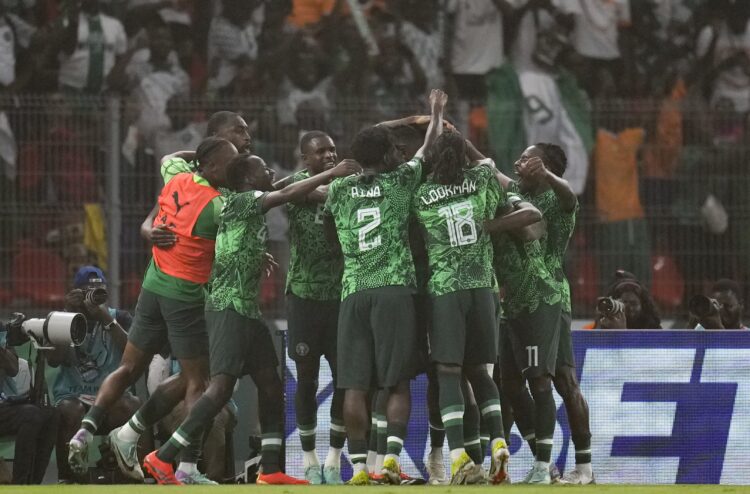 CAN 2023 : Le Nigeria s'impose aux tirs au but devant l'Afrique du Sud et rejoint la finale - wiwsport CAN 2023 : Le Nigeria s'impose aux tirs au but devant l'Afrique du Sud et rejoint la finale - wiwsport