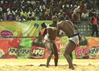 Siteu Bou Ngor bat Narou Sogas et remporte le « choc intergénérationnel » - wiwsport