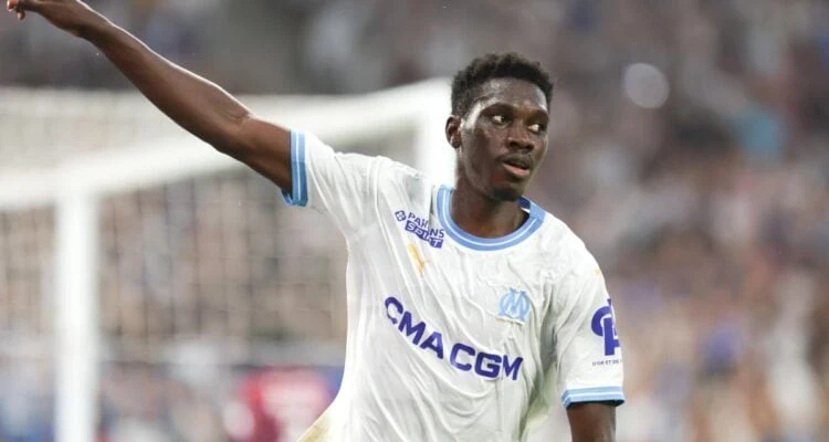 Mercato : Marseille rejette la première offre de Crystal Palace pour Ismaila Sarr - wiwsport