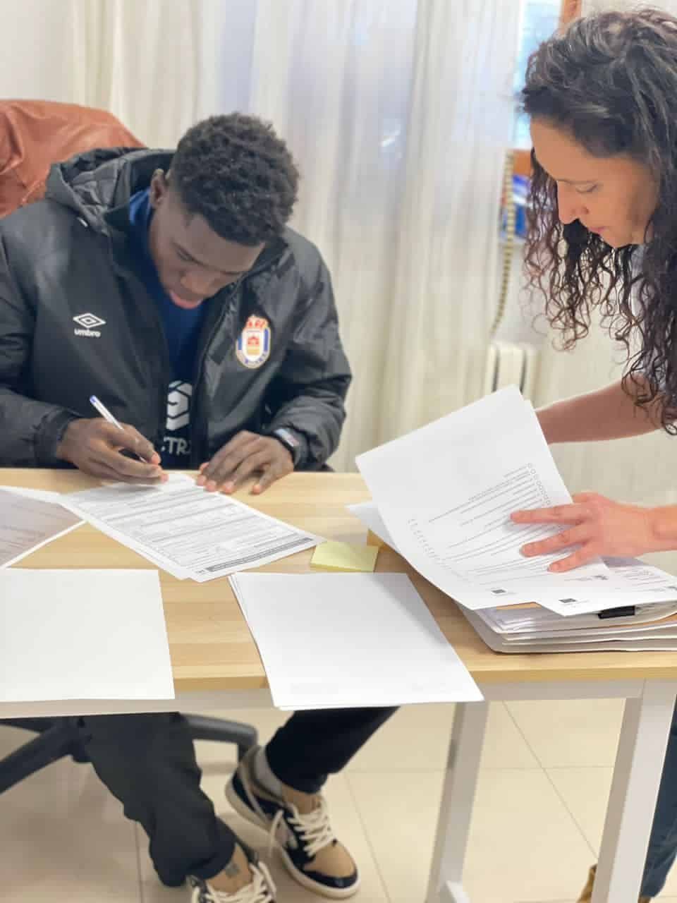 Mercato : Modou Kéba Cissé et Babacar Fall s'engagent avec un club Espagnol de quatrième division - wiwsport