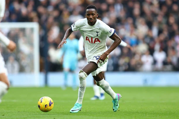 Premier League : Pape Matar Sarr (Tottenham) titulaire face à Brighton - wiwsport Premier League : Pape Matar Sarr (Tottenham) titulaire face à Brighton - wiwsport