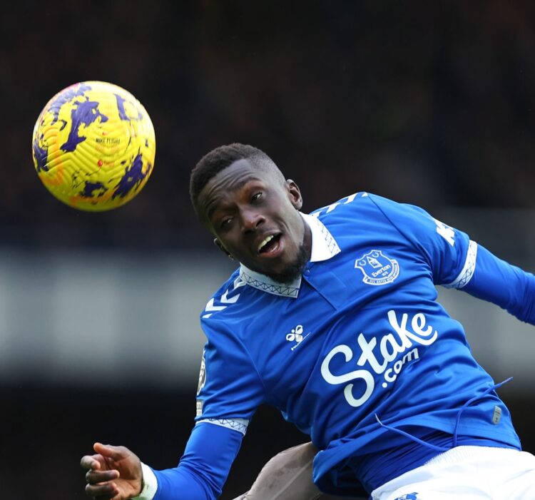 Premier League : Idrissa Gueye (Everton) titulaire face à Manchester City - wiwsport Premier League : Idrissa Gueye (Everton) titulaire face à Manchester City - wiwsport