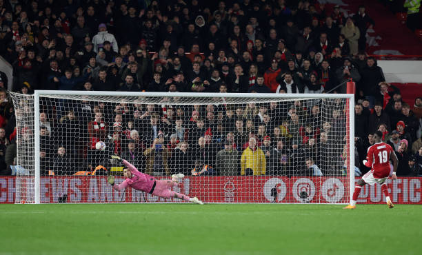 Nottingham Forest : « Ce qui s’est passé à la CAN ne se reproduira plus », quand Moussa Niakhate rassure son entraîneur avant une séance de tirs au but - wiwsport Nottingham Forest : « Ce qui s’est passé à la CAN ne se reproduira plus », quand Moussa Niakhate rassure son entraîneur avant une séance de tirs au but - wiwsport