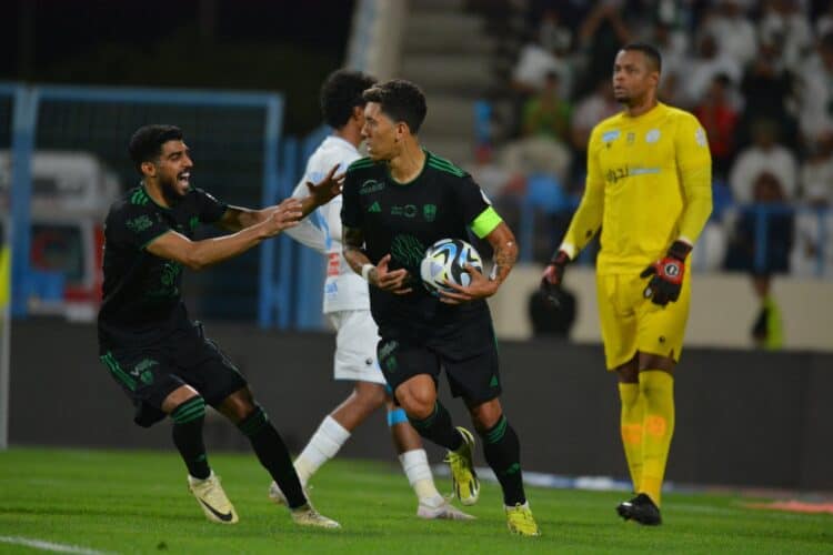 Saudi Pro League : Al-Ahli de Mendy s’incline (3-2) devant Al-Okhdood et manque ainsi son retour à la compétition - wiwsport Saudi Pro League : Al-Ahli de Mendy s’incline (3-2) devant Al-Okhdood et manque ainsi son retour à la compétition - wiwsport