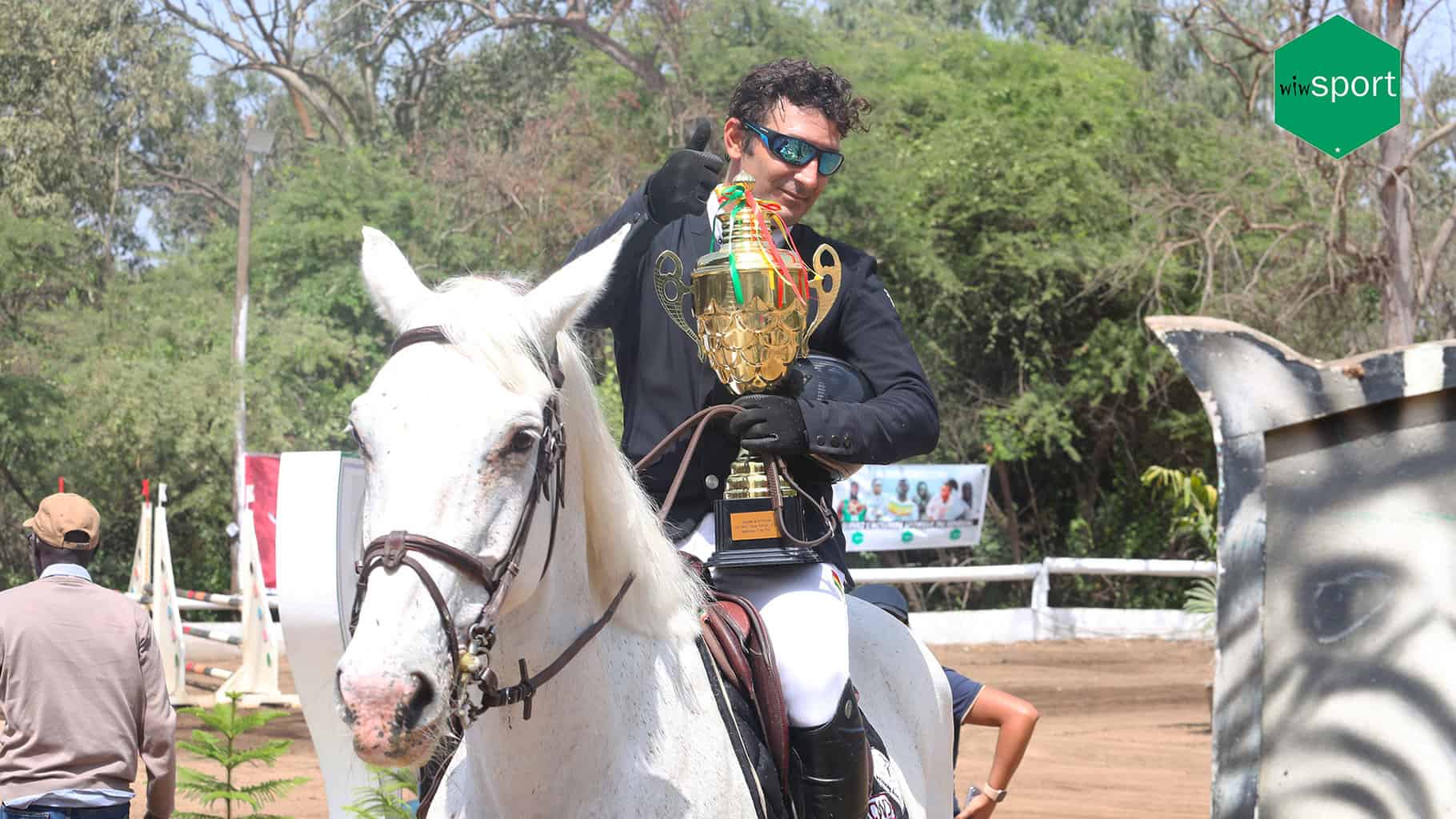 Équestres : Vainqueur du prix National 2, Mouhamed Kazoum : "Je suis très heureux d'avoir remporté ce prix" - wiwsport Équestres : Vainqueur du prix National 2, Mouhamed Kazoum : "Je suis très heureux d'avoir remporté ce prix" - wiwsport