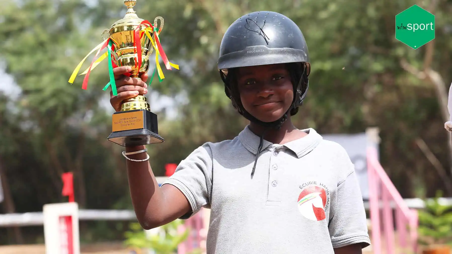 Équestres : Assina Ndour (Hann Marinas) : "Je suis très contente d'avoir remporté le trophée" - wiwsport Équestres : Assina Ndour (Hann Marinas) : "Je suis très contente d'avoir remporté le trophée" - wiwsport