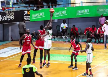 Tout en images : L'ASCC Bopp domine au forceps l'USO (56-53), à la suite d'un match haletant - wiwsport