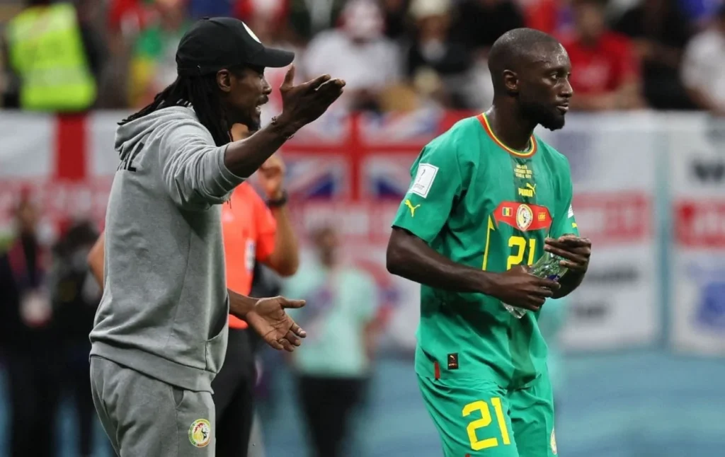 Équipe nationale : Aliou Cissé sur la retraite internationale de Sabaly : « c'est une grosse perte pour nous » - wiwsport Équipe nationale : Aliou Cissé sur la retraite internationale de Sabaly : « c'est une grosse perte pour nous » - wiwsport