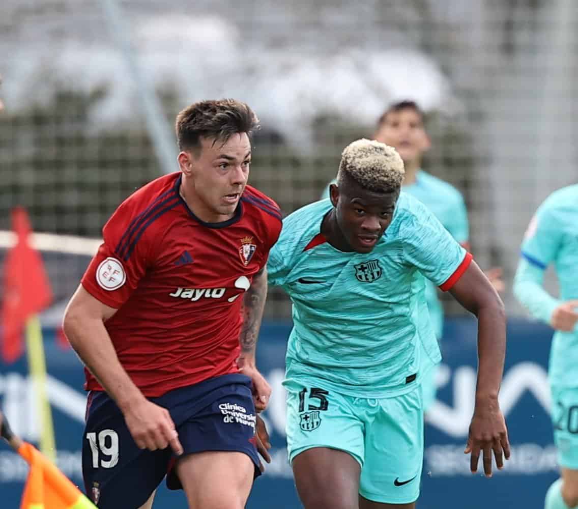 Primera RFEF : Le Barça Atlètic renverse Osasuna B grâce à un coup franc exceptionnel de Mikayil Faye (vidéo) - wiwsport Primera RFEF : Le Barça Atlètic renverse Osasuna B grâce à un coup franc exceptionnel de Mikayil Faye (vidéo) - wiwsport