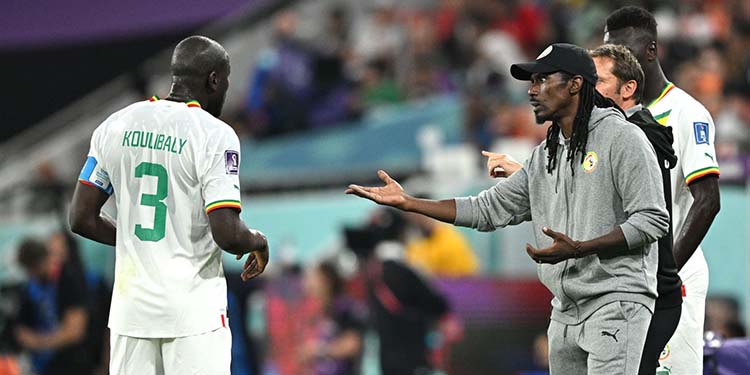 Aliou Cissé sur le système 3-5-2 : « Aucun système n’est infaillible mais les joueurs savent ce que je fais tactiquement » - wiwsport Aliou Cissé sur le système 3-5-2 : « Aucun système n’est infaillible mais les joueurs savent ce que je fais tactiquement » - wiwsport