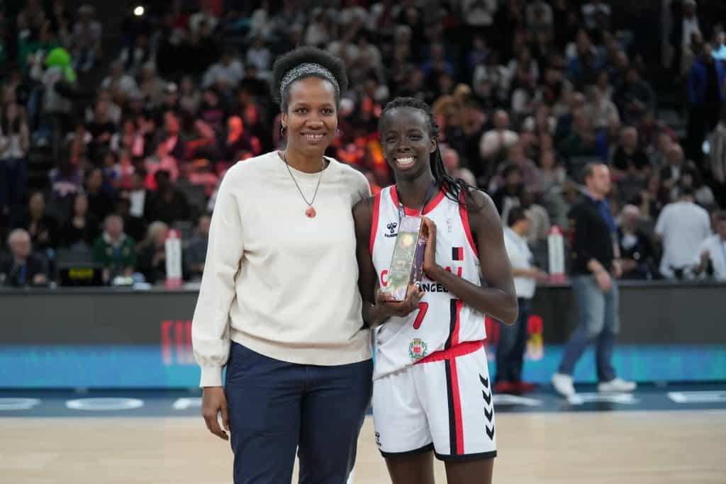 LF2 – France : Léna Timéra (Ailiére Cavigal Nice) : "J'aimerais bien porter les couleurs de l'équipe nationale du Sénégal au moins une fois" - wiwsport LF2 – France : Léna Timéra (Ailiére Cavigal Nice) : "J'aimerais bien porter les couleurs de l'équipe nationale du Sénégal au moins une fois" - wiwsport