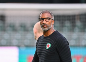 Reconversion des anciens internationaux : Habib Bèye, un début prometteur - wiwsport Reconversion des anciens internationaux : Habib Bèye, un début prometteur