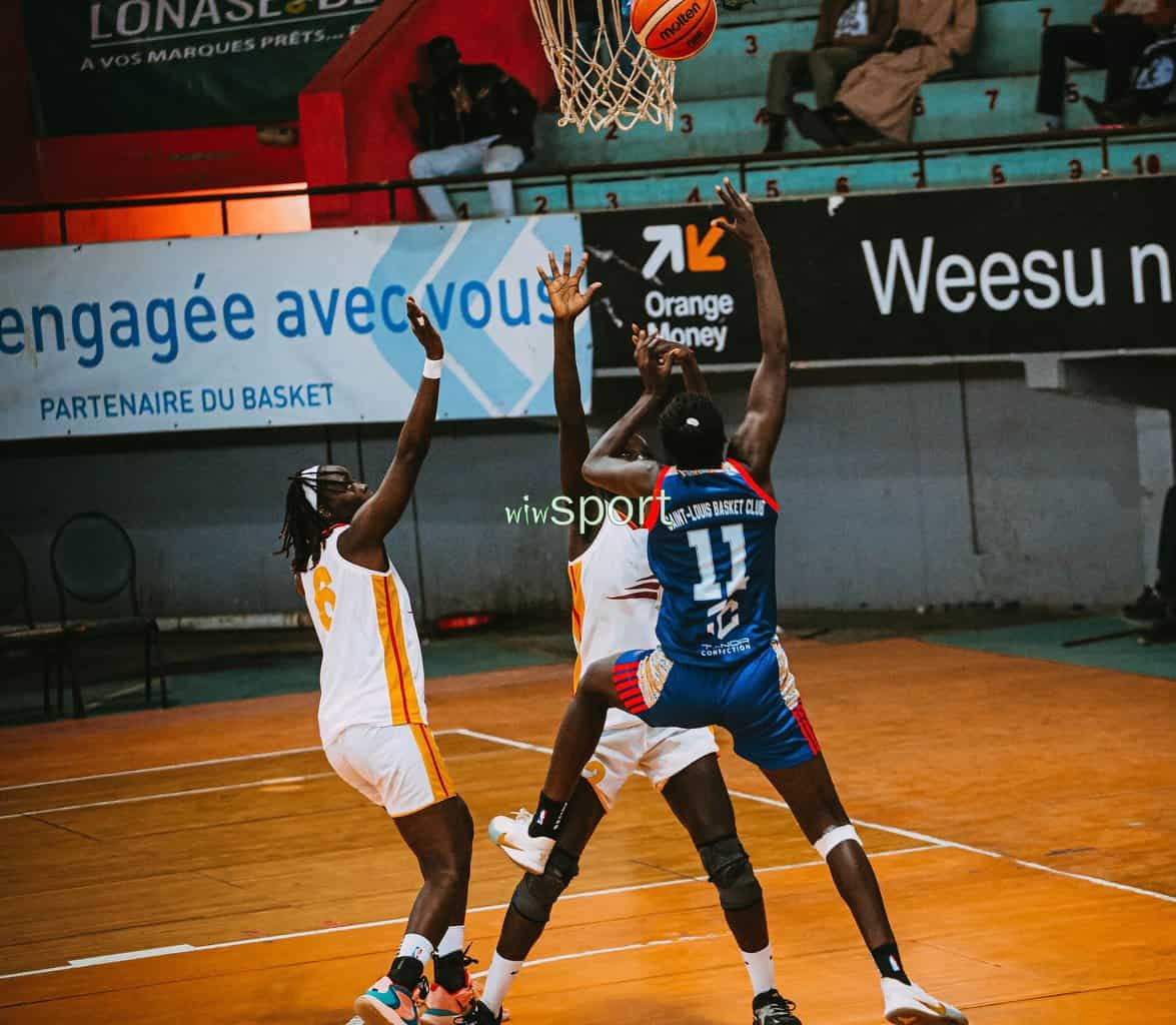 Le SLBC domine logiquement l'ASFO (48-41) et entame bien la seconde phase, le tout en images - wiwsport Le SLBC domine logiquement l'ASFO (48-41) et entame bien la seconde phase, le tout en images - wiwsport