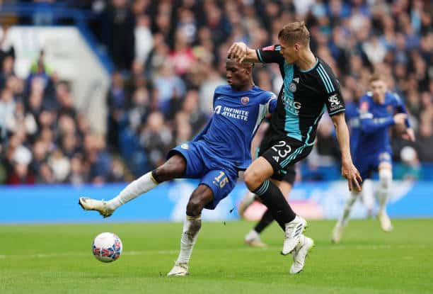 FA Cup : La belle offrande de Nicolas Jackson à Cucurella pour l'ouverture du score de Chelsea contre Leicester (vidéo) - wiwsport FA Cup : La belle offrande de Nicolas Jackson à Cucurella pour l'ouverture du score de Chelsea contre Leicester (vidéo) - wiwsport