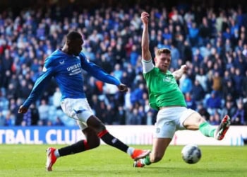 Scottish Premiership : Le Glasgow Rangers domine Hibernian FC pour le retour de blessure d'Abdallah Sima - wiwsport