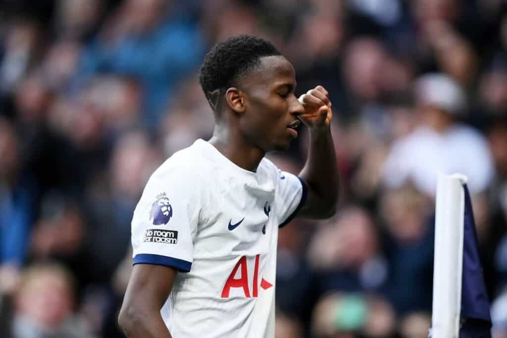 Tottenham / Equipe Nationale : « D'ici un ou deux ans... », l'étonnante reconversion envisagée par Pape Matar Sarr après sa carrière - wiwsport Tottenham / Equipe Nationale : « D'ici un ou deux ans... », l'étonnante reconversion envisagée par Pape Matar Sarr après sa carrière - wiwsport
