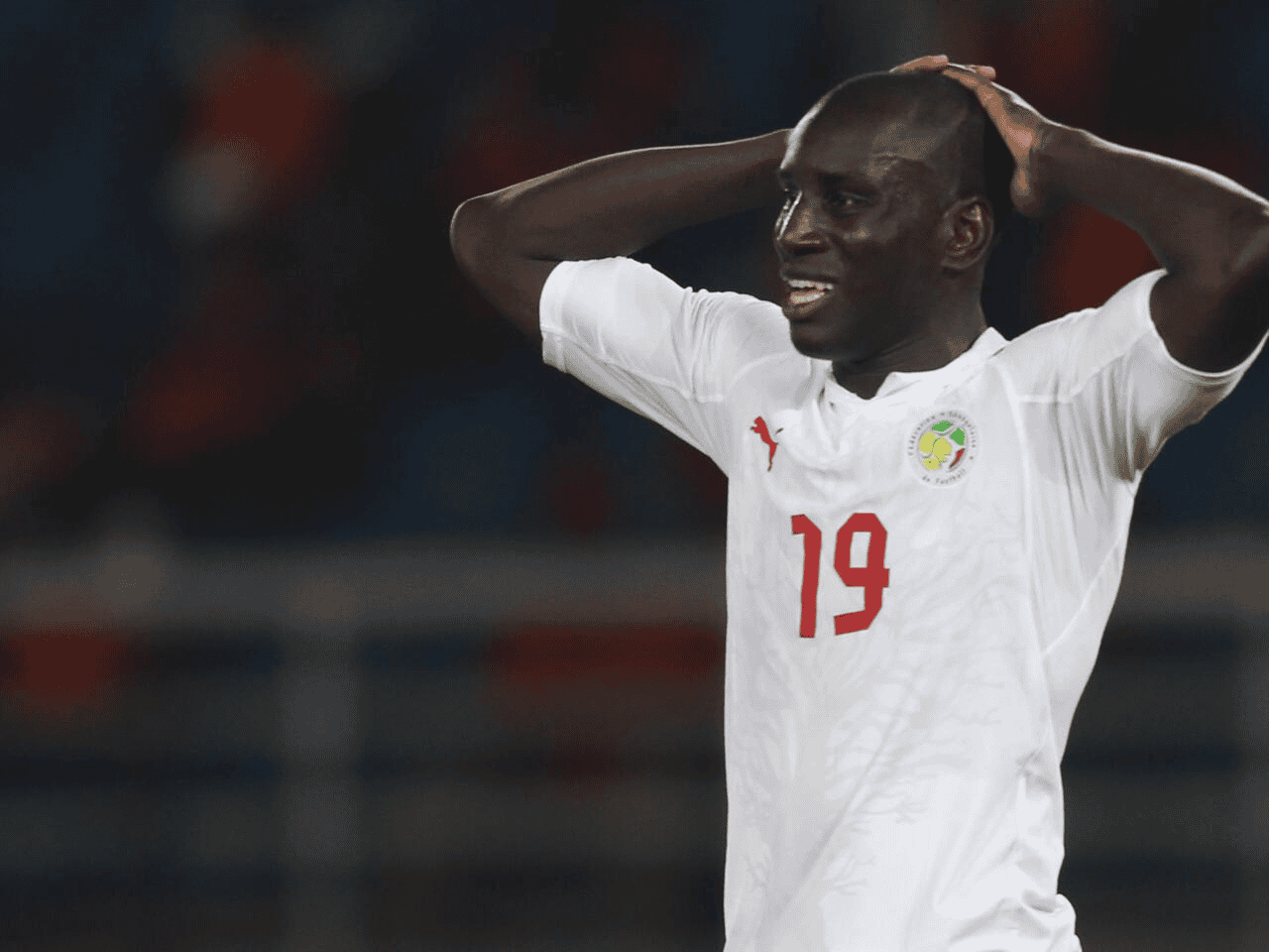 Equipe Nationale : Demba Ba désapprouve la prolongation d'Aliou Cissé - wiwsport Equipe Nationale : Demba Ba désapprouve la prolongation d'Aliou Cissé - wiwsport