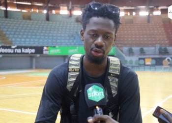 N1 Masculin : Alkaly Ndour, meneur de jeu à l'AS Douanes, déclare : "Nous obtenons de bons résultats grâce à notre travail acharné" - wiwsport