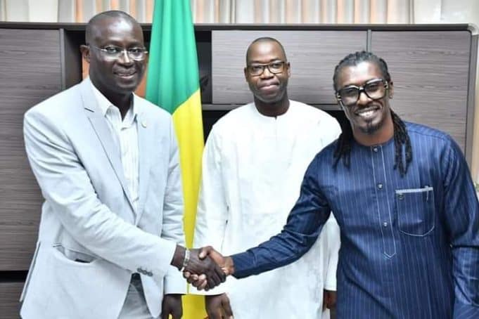 Augustin Senghor : "Il faut sécuriser nos entraineurs, qu’il touche un salaire régulier, qu'il soit à l'abri du besoin et qu’ils travaillent à plein temps au niveau de la DTN" - wiwsport Augustin Senghor : "Il faut sécuriser nos entraineurs, qu’il touche un salaire régulier, qu'il soit à l'abri du besoin et qu’ils travaillent à plein temps au niveau de la DTN" - wiwsport