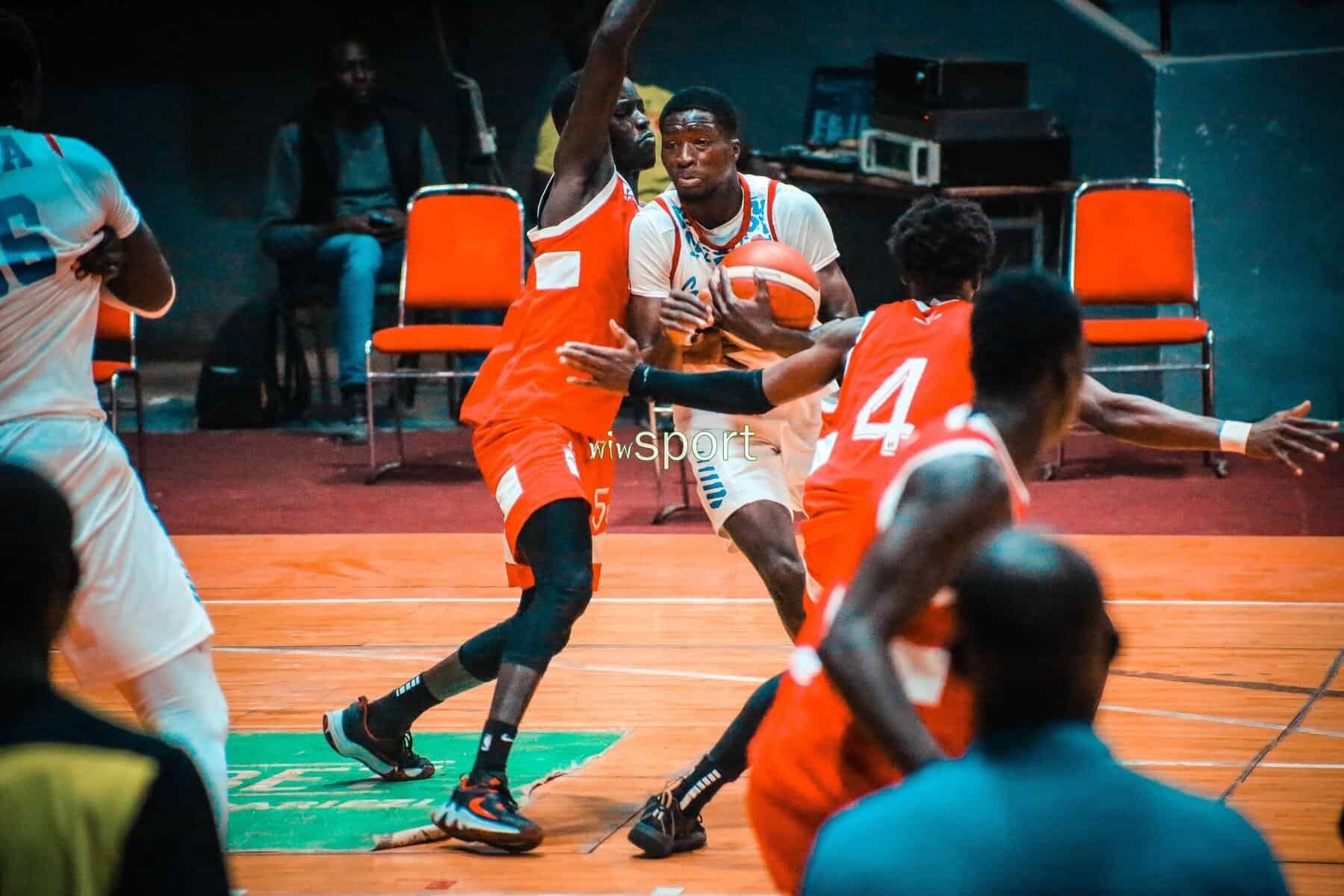 Tout en images : Le promu GBA remporte de manière méritée le match contre l'USO (75-70) et se qualifie pour la finale de la Coupe Saint-Michel - wiwsport Tout en images : Le promu GBA remporte de manière méritée le match contre l'USO (75-70) et se qualifie pour la finale de la Coupe Saint-Michel - wiwsport