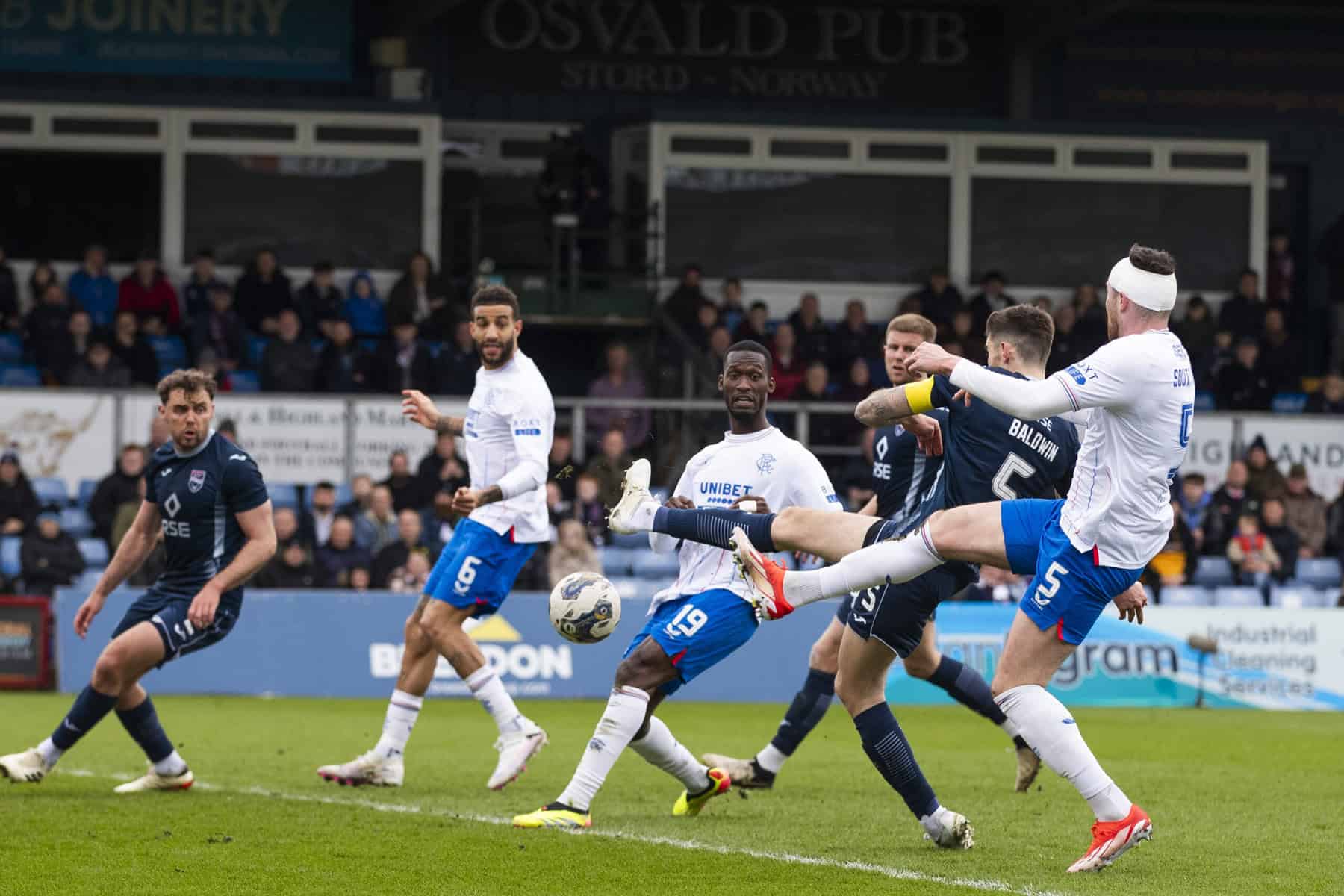 Premiership : Abdallah Sima et les Rangers boivent la tasse contre Ross County - wiwsport Premiership : Abdallah Sima et les Rangers boivent la tasse contre Ross County - wiwsport