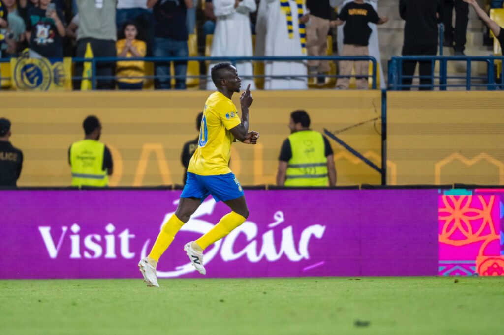 Saudi Pro League : Sadio Mané se rattrape avec un doublé, Al-Nassr fait craquer Al-Fayha - wiwsport Saudi Pro League : Sadio Mané se rattrape avec un doublé, Al-Nassr fait craquer Al-Fayha - wiwsport
