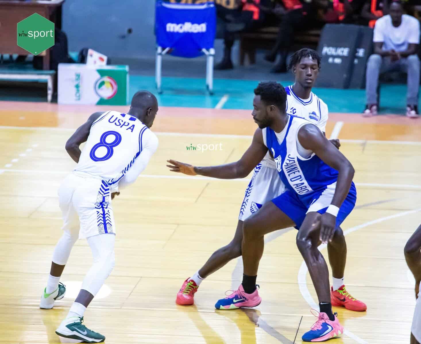 Tout en images : La Jeanne d'Arc remporte une deuxième victoire consécutive en battant l'USPA (68-58) - wiwsport Tout en images : La Jeanne d'Arc remporte une deuxième victoire consécutive en battant l'USPA (68-58) - wiwsport