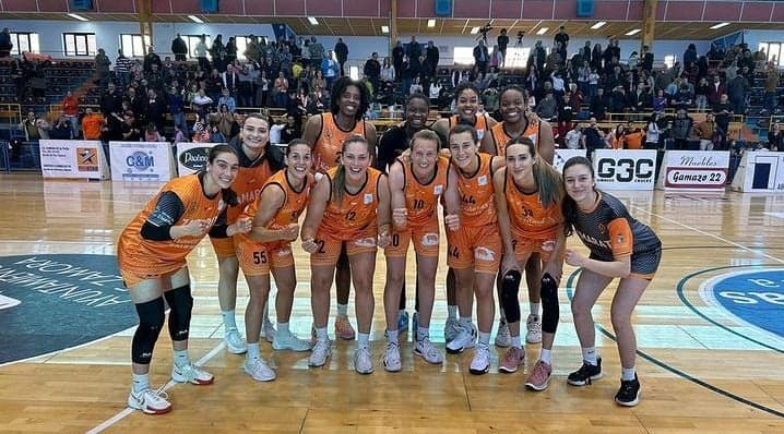 LF Challenge - Playoffs : Ndioma Kane et Recoletas Zamora s'imposent à nouveau face à Azul Marino de Maïmouna Diarra (71-68), et se qualifient pour le final four - wiwsport LF Challenge - Playoffs : Ndioma Kane et Recoletas Zamora s'imposent à nouveau face à Azul Marino de Maïmouna Diarra (71-68), et se qualifient pour le final four - wiwsport