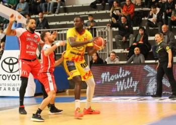 Playoffs N1 : Tidiane Badiane et Tarbes Lourdes s'imposent face à Boulogne (93-91), prenant une bonne option pour les quarts - wiwsport