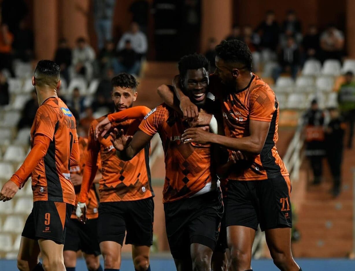 CAF CC - Demi-finales aller : RS Berkane de Paul Valère Bassène affronte ce dimanche USM Alger - wiwsport CAF CC - Demi-finales aller : RS Berkane de Paul Valère Bassène affronte ce dimanche USM Alger - wiwsport