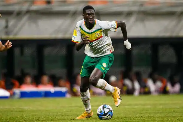 Mercato : Pape Daouda Diongue va signer à Strasbourg jusqu'en 2029 - wiwsport Mercato : Pape Daouda Diongue va signer à Strasbourg jusqu'en 2029 - wiwsport