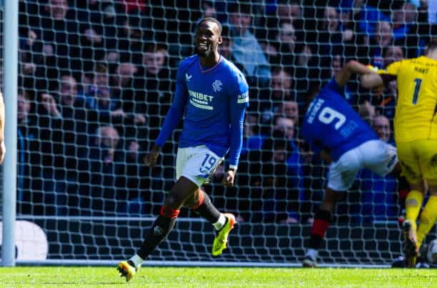 Premiership : Les Rangers arrachent le nul face au Celtic avec un superbe but d'Abdallah Sima - wiwsport Premiership : Les Rangers arrachent le nul face au Celtic avec un superbe but d'Abdallah Sima - wiwsport