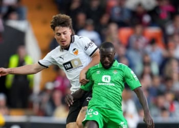 LaLiga : Avec Youssouf Sabaly, le Real Betis fait chuter Valence dans un choc pour l'Europe - wiwsport