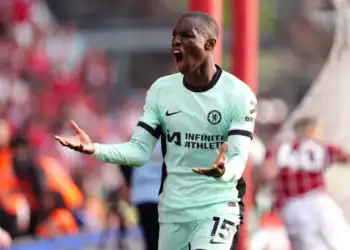 Nicolas Jackson apporte son soutien au Casa Sports qui lutte pour le maintien : “Il faut sortir massivement supporter l’équipe…” - wiwsport