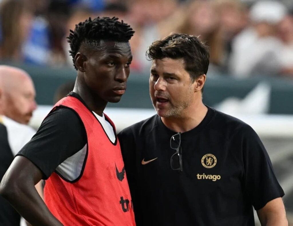 Chelsea : L'émouvant message d'adieu de Nicolas Jackson après le départ de Mauricio Pochettino - wiwsport Chelsea : L'émouvant message d'adieu de Nicolas Jackson après le départ de Mauricio Pochettino - wiwsport