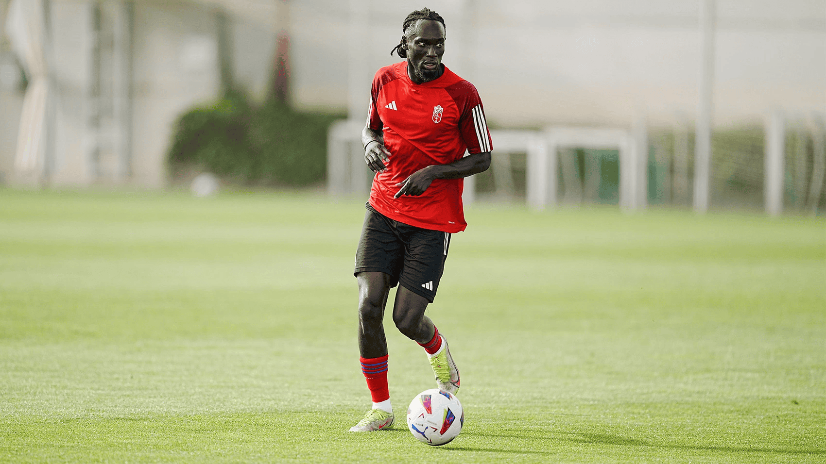 Mercato : Trois ans après son arrivée, Alpha Diounkou quitte Granada sans jamais y avoir joué - wiwsport Mercato : Trois ans après son arrivée, Alpha Diounkou quitte Granada sans jamais y avoir joué - wiwsport