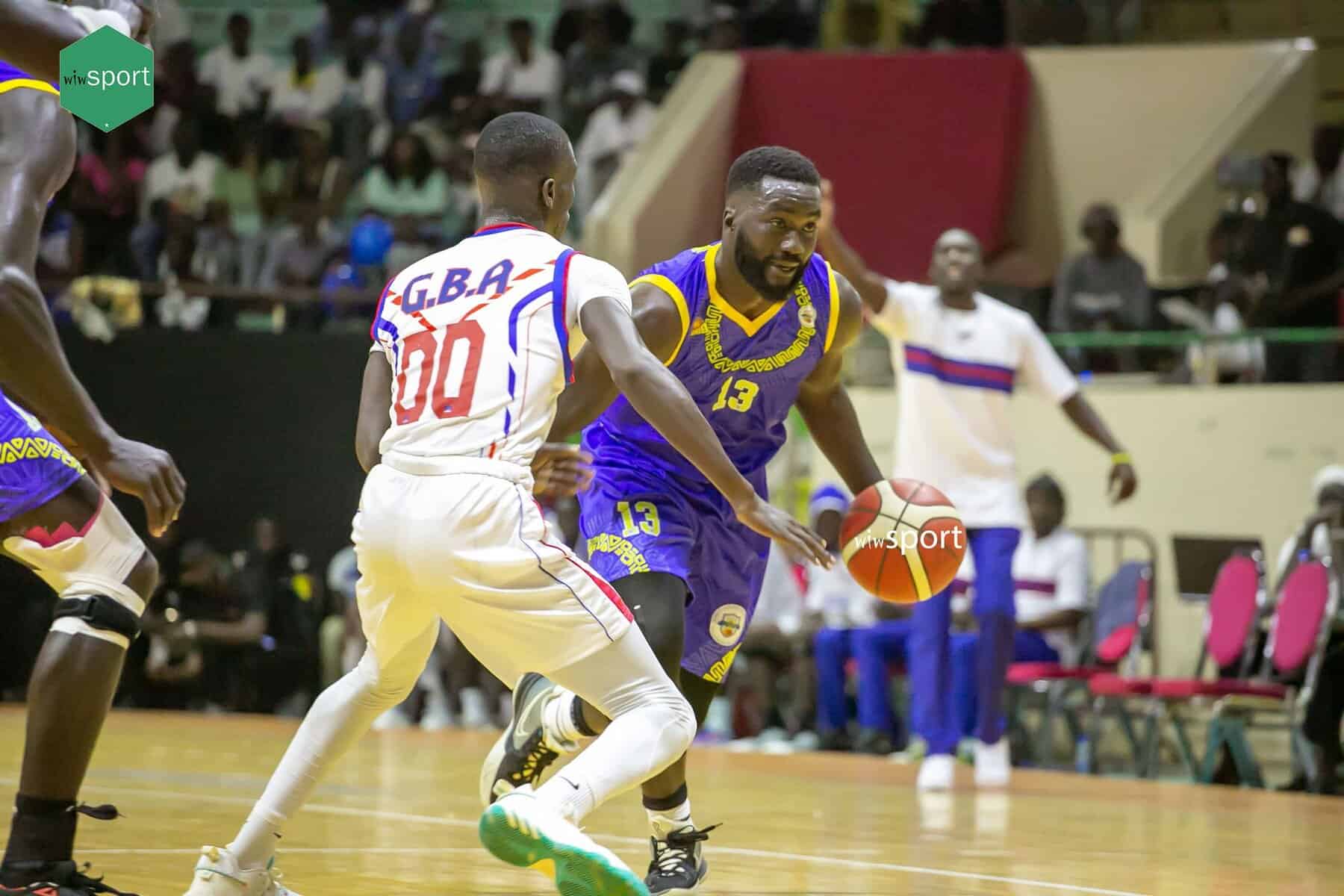 Finale de la Coupe Saint-Michel : Dans un match très animé, GBA domine ASCVD à la pause (30-29) - wiwsport Finale de la Coupe Saint-Michel : Dans un match très animé, GBA domine ASCVD à la pause (30-29) - wiwsport