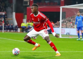 Mercato : Les détails du transfert de Moussa Niakhaté à Lyon - wiwsport