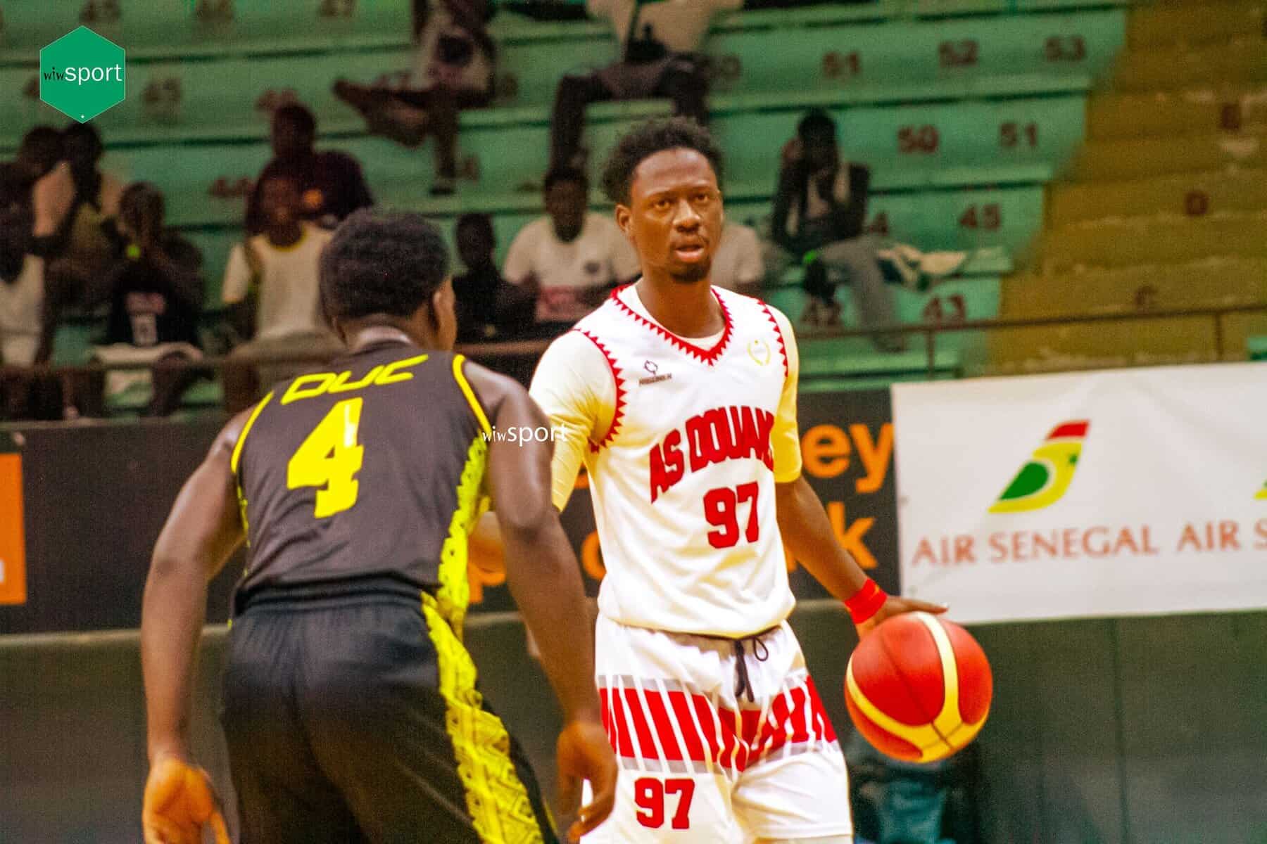 Final 4 – N1 Masculin : L'AS Douanes domine le DUC (55-52) et s'offre une bonne place avant le match 2 - wiwsport Final 4 – N1 Masculin : L'AS Douanes domine le DUC (55-52) et s'offre une bonne place avant le match 2 - wiwsport