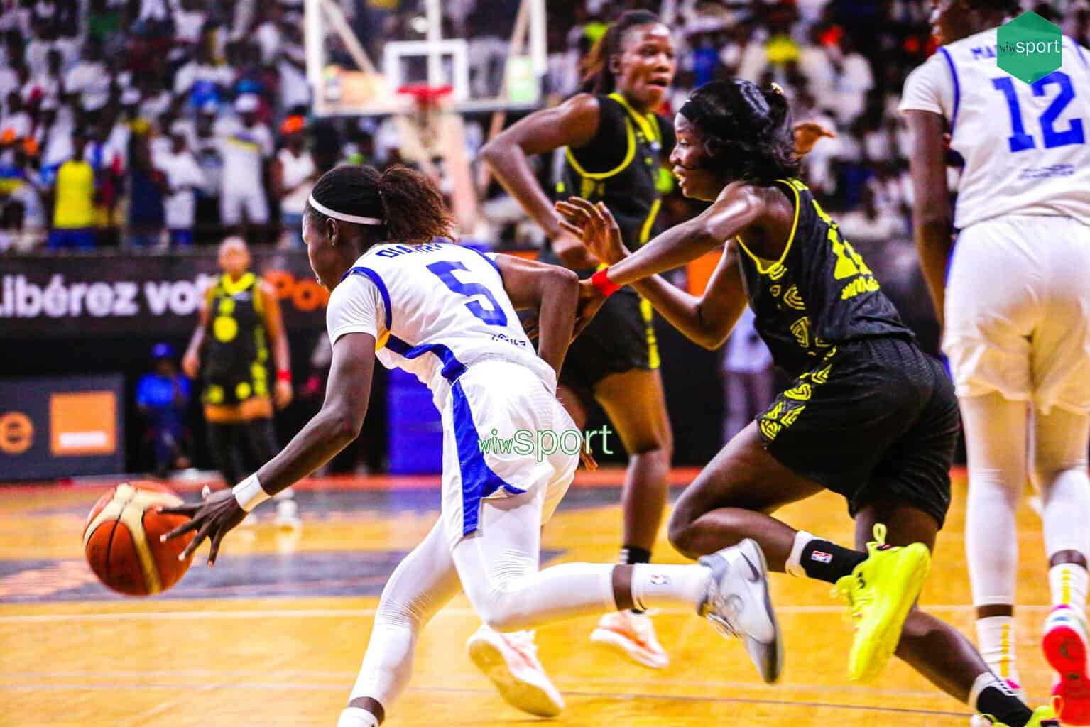 Tout en images : Retournez sur les moments clés du cinquième sacre consécutif de l'ASCVD contre le DUC (75-41) - wiwsport Tout en images : Retournez sur les moments clés du cinquième sacre consécutif de l'ASCVD contre le DUC (75-41) - wiwsport