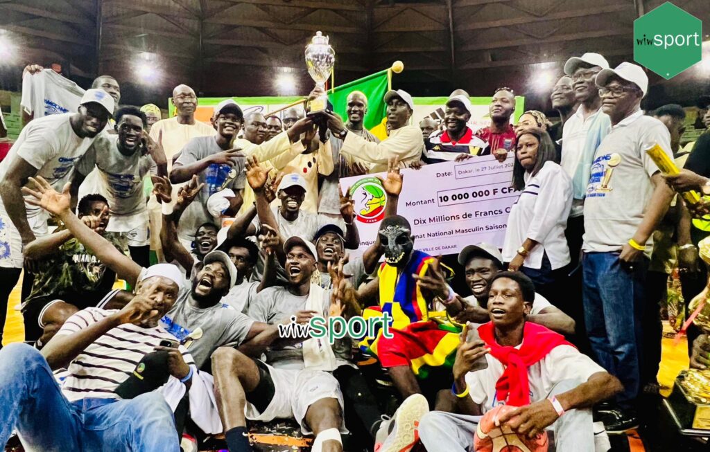 Finale - N1 Masculin : L'ASCVD remporte son premier titre de champion de son histoire en dominant le DUC (65-45) - wiwsport Finale - N1 Masculin : L'ASCVD remporte son premier titre de champion de son histoire en dominant le DUC (65-45) - wiwsport