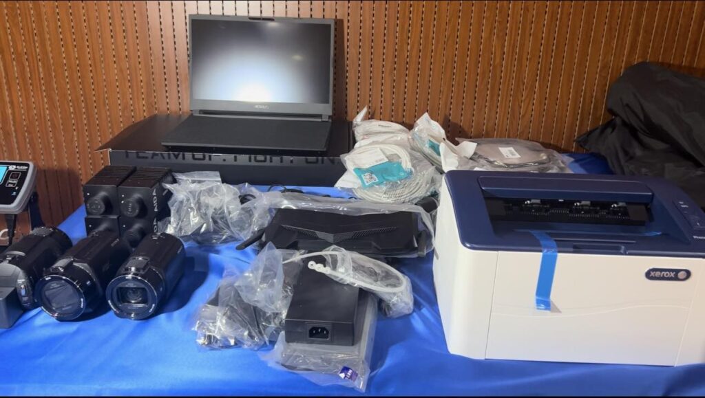 La Fédération Sénégalaise de Judo réceptionne un lot important de matériels pour la compétition de haut niveau et se dote d'un bus ! - wiwsport