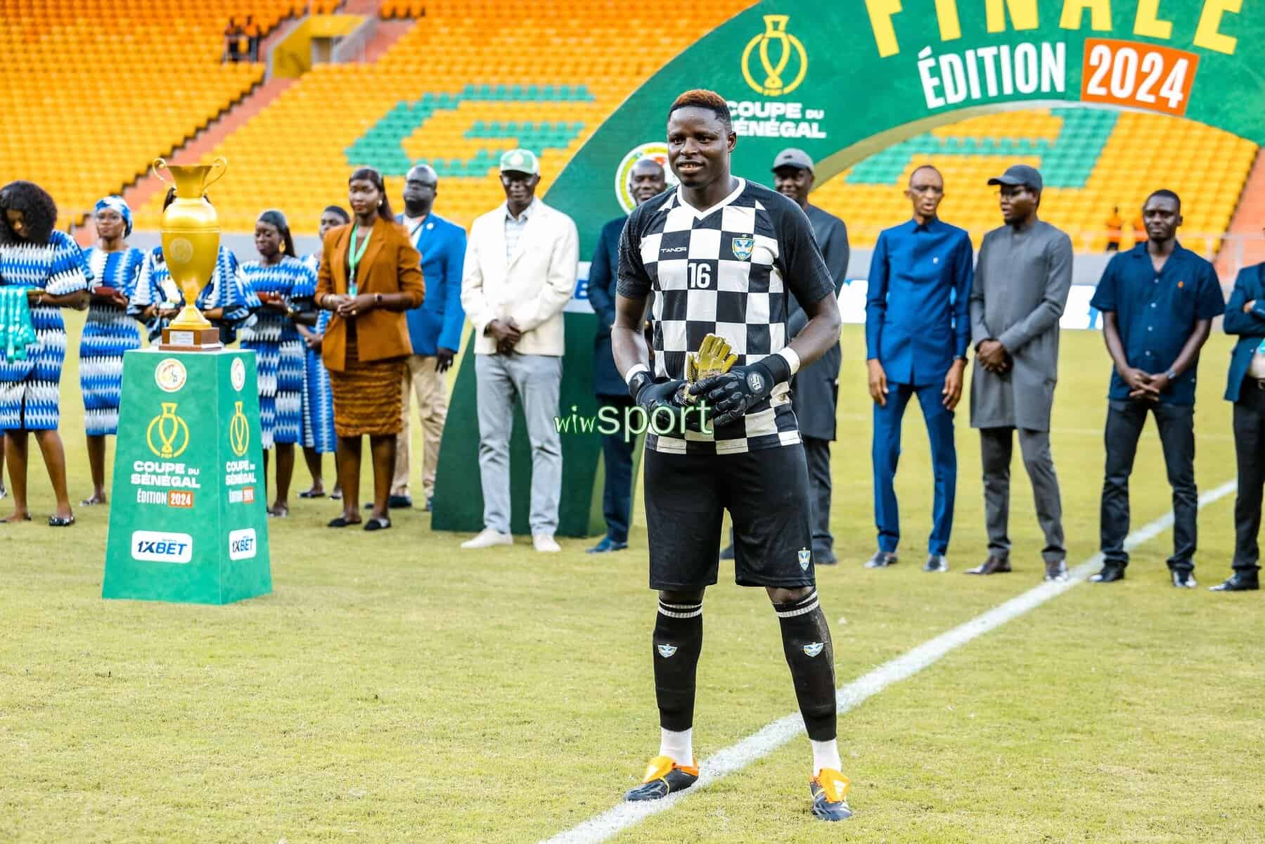 Tout en images : Revivez les moments forts du sacre de Mbour Petite Côte face aux Férus Foot (1-0) - wiwsport