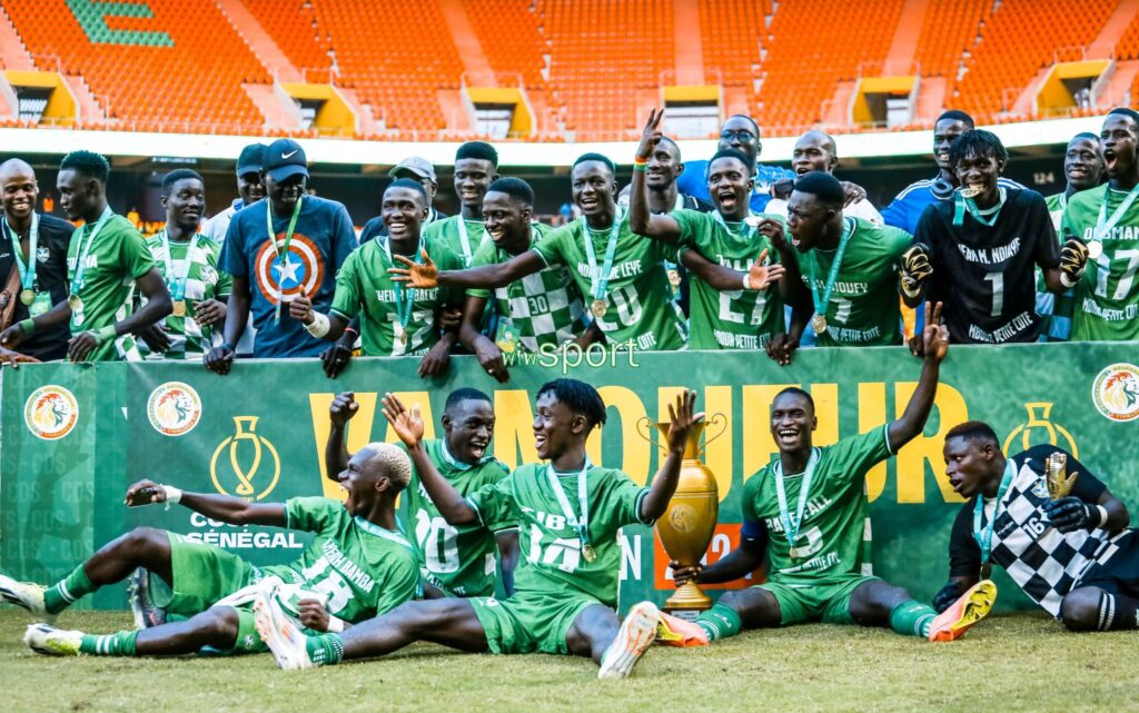 Tout en images : Revivez les moments forts du sacre de Mbour Petite Côte face aux Férus Foot (1-0) - wiwsport Tout en images : Revivez les moments forts du sacre de Mbour Petite Côte face aux Férus Foot (1-0) - wiwsport