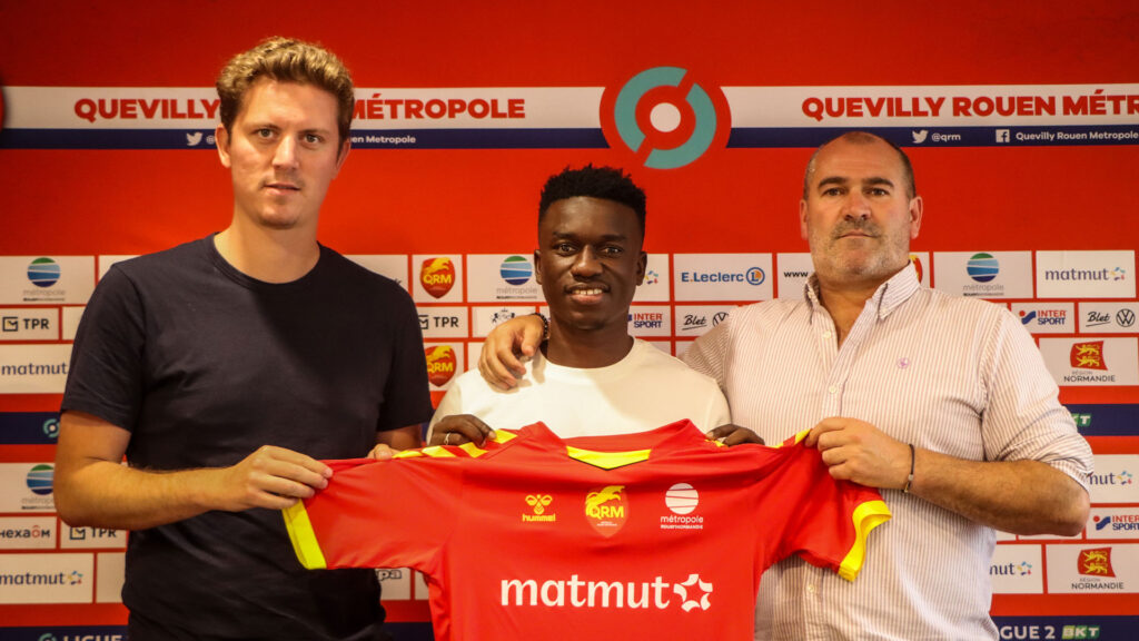 Pape Ousmane Sakho, ancien Joueur de Teungueth FC, quitte QRM d'un commun accord avec le club - wiwsport Pape Ousmane Sakho, ancien Joueur de Teungueth FC, quitte QRM d'un commun accord avec le club - wiwsport