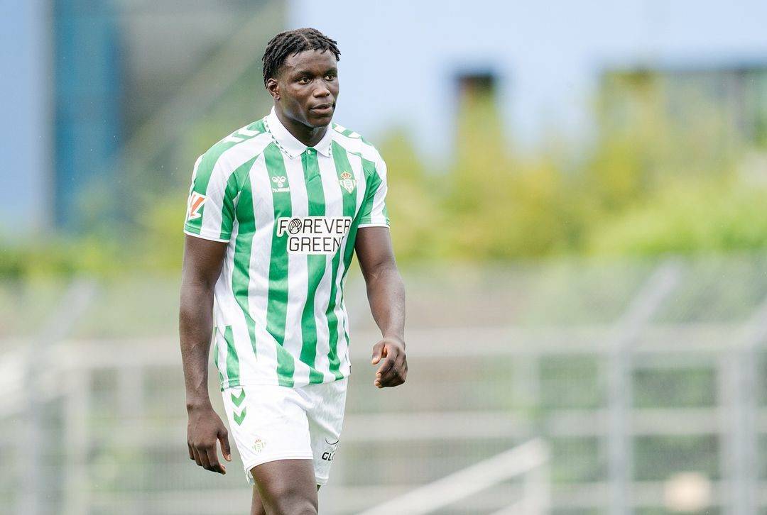 Mercato : Du beau monde sur Nobel Mendy (Real Betis) - wiwsport Mercato : Du beau monde sur Nobel Mendy (Real Betis) - wiwsport