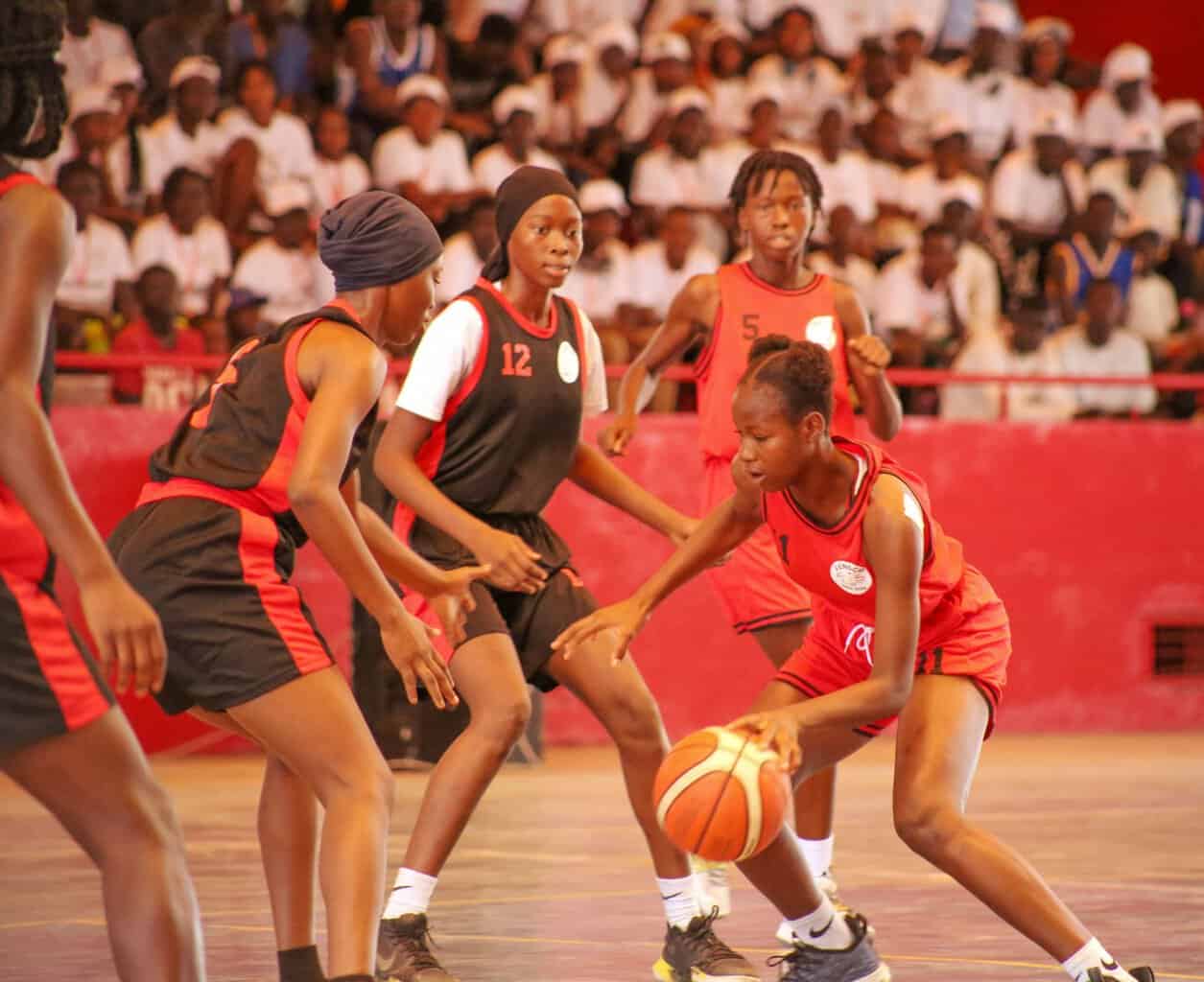 FENSCO : Plongez en images au cœur des moments inoubliables du premier festival national des Sports Scolaires à Thiès - wiwsport