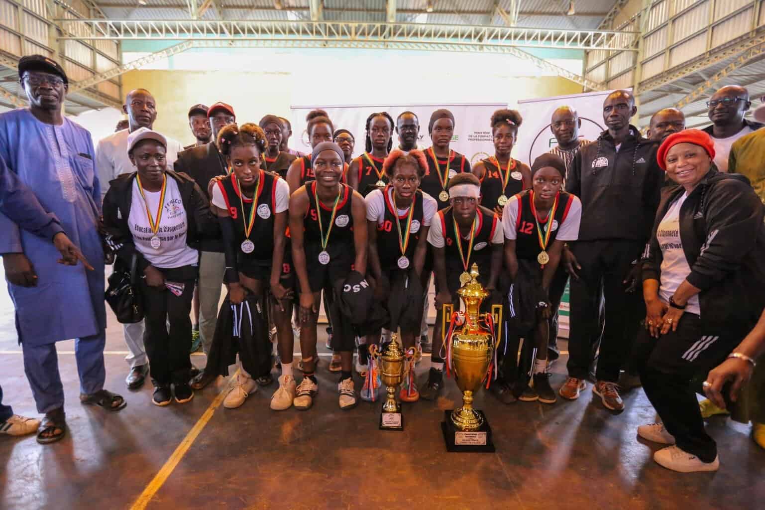 FENSCO : Plongez en images au cœur des moments inoubliables du premier festival national des Sports Scolaires à Thiès - wiwsport