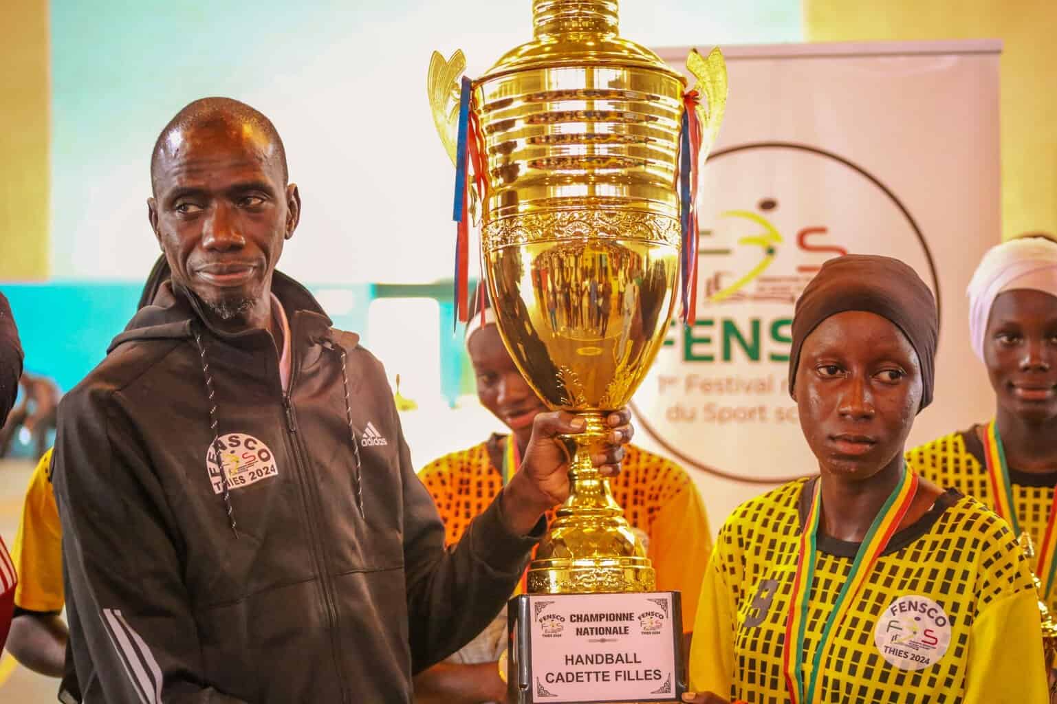 FENSCO : Plongez en images au cœur des moments inoubliables du premier festival national des Sports Scolaires à Thiès - wiwsport